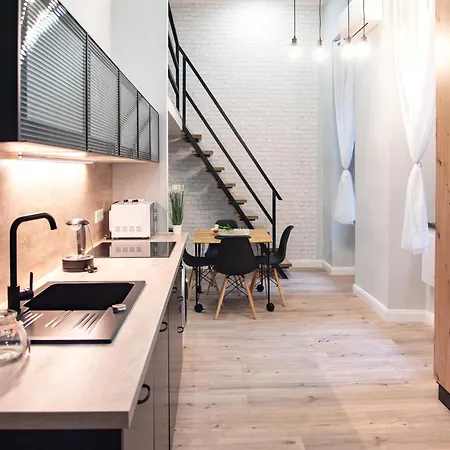 Royal Vintage Loft With 2 Bathrooms * Budapest