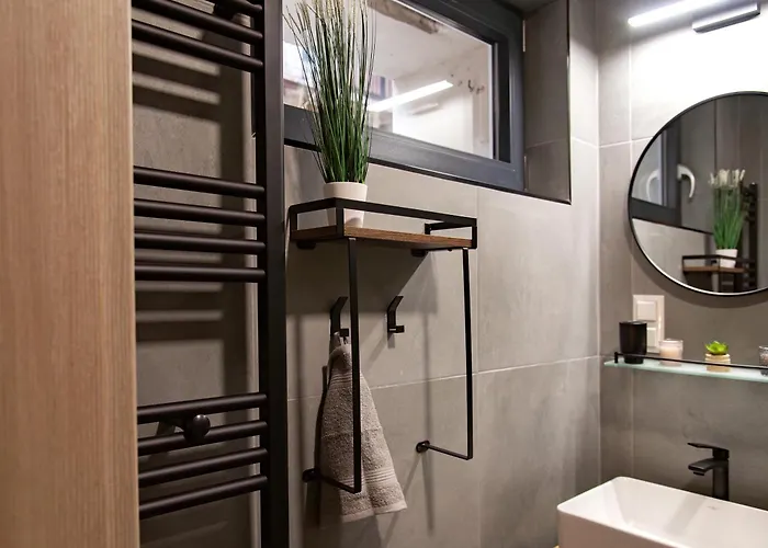 Royal Vintage Loft With 2 Bathrooms *